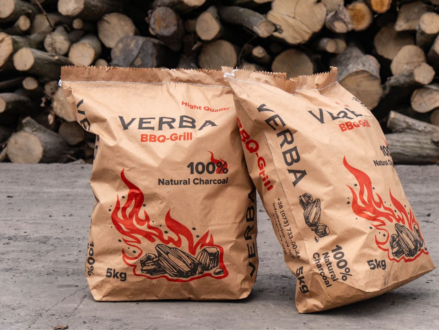Two 5 kg paper bags of Verba BBQ-Grill natural charcoal