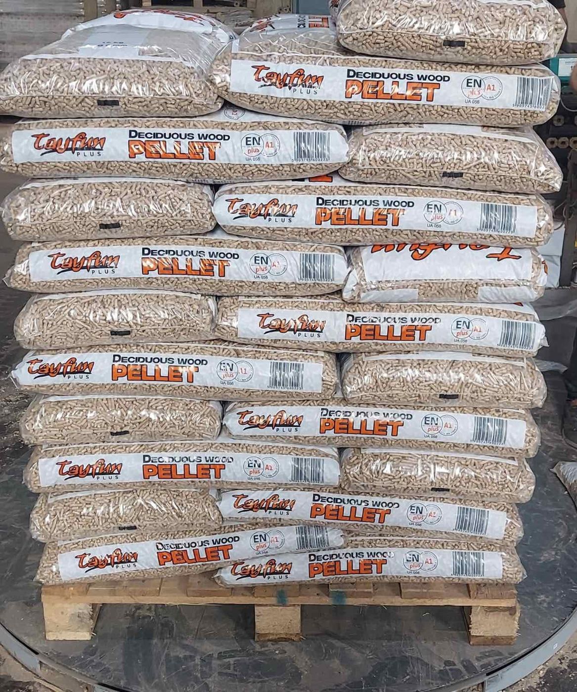 Pallet met zakken Tayfun Plus pellets